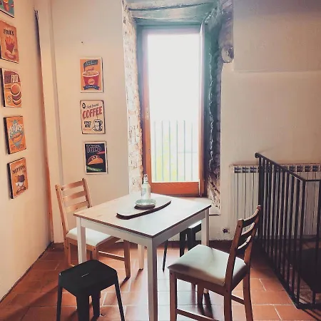 Mirabella - Apartment Monte Petriolo